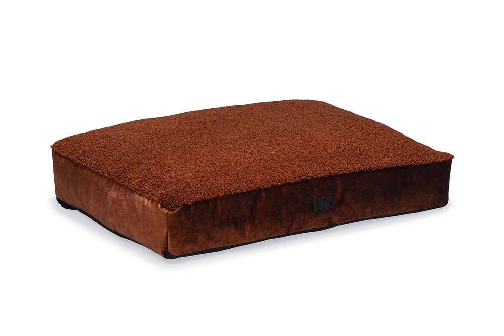 Designed by Lotte Yndis - Hondenkussen - Bouclé - terra - 15x70x80 cm - M Designed by Lotte Yndis - Hondenkussen - Bouclé - terra - 15x70x80 cm - M