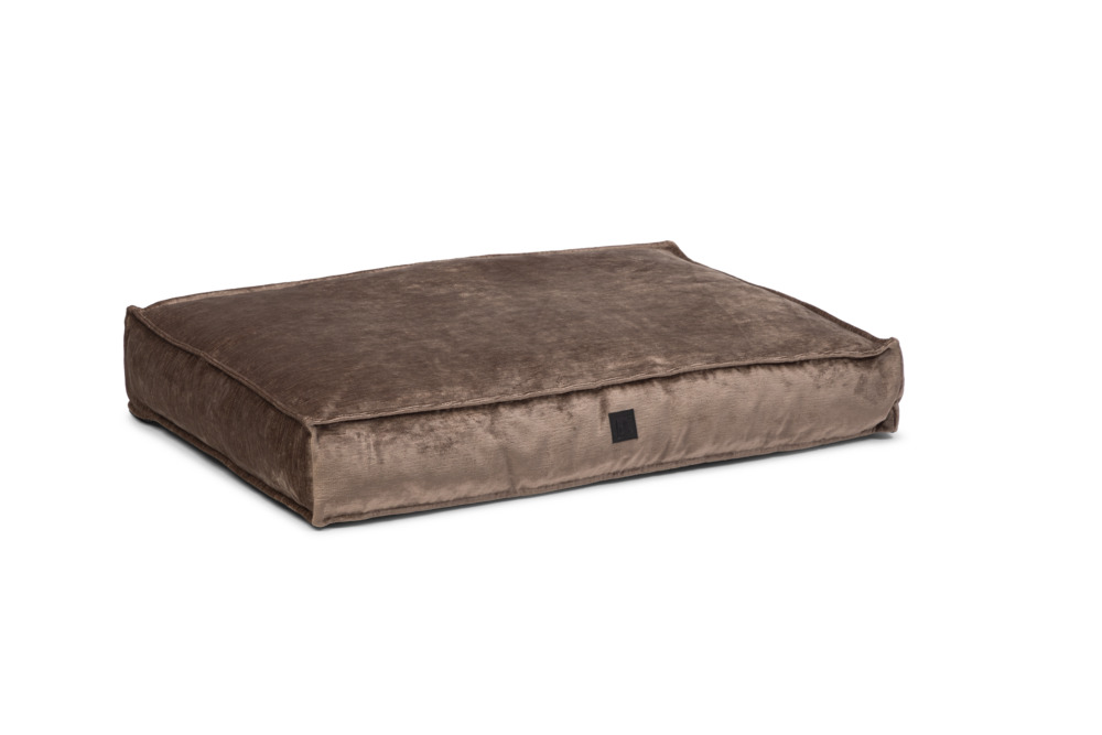 Designed by Lotte Soft Essence Orthopedisch - Hondenkussen - Mokka - 15x100x70 cm Designed by Lotte Soft Essence Orthopedisch - Hondenkussen - Mokka - 15x100x70 cm